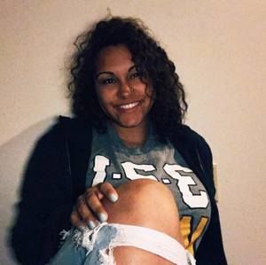 Meet your Posher, Vanessa